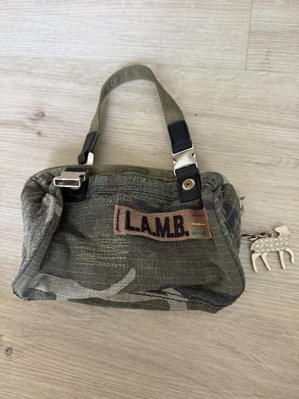 Vintage Gwen Stefani L.A.M.B. LeSportSac Logo READ Camo green Missing Strap